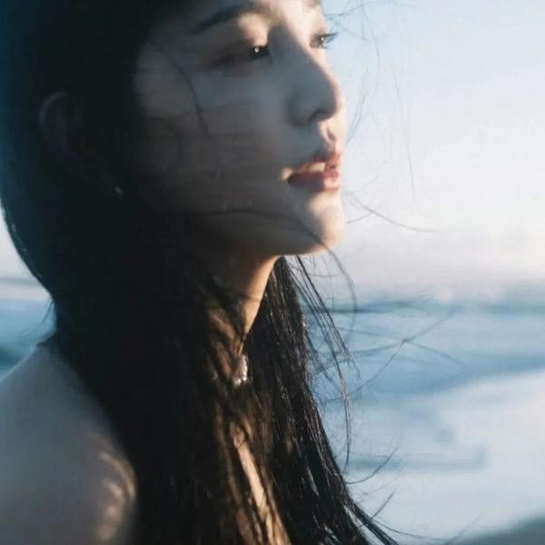 昆西四季 海报